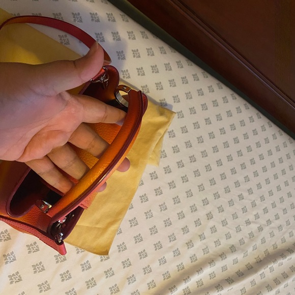 Louis Vuitton Candy Capucines Bag Ombre Taurillon Leather BB**Limited Edition** - Picture 13 of 17